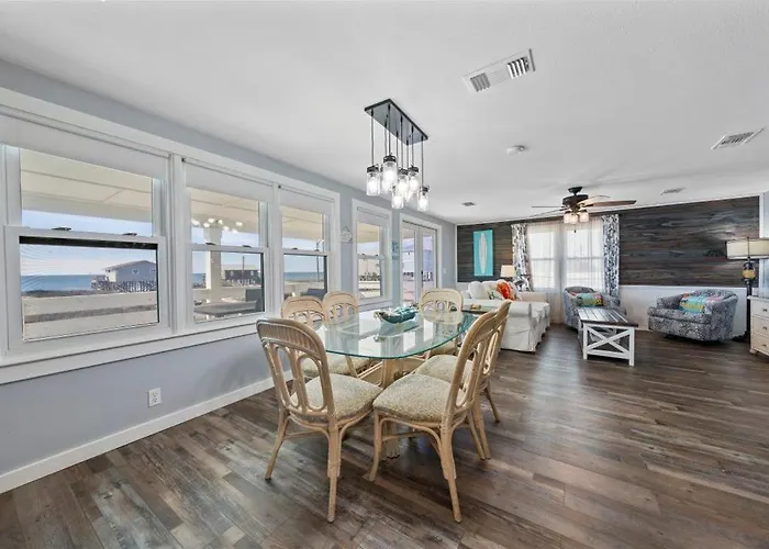 Beachside Charmer By Youngs Suncoast