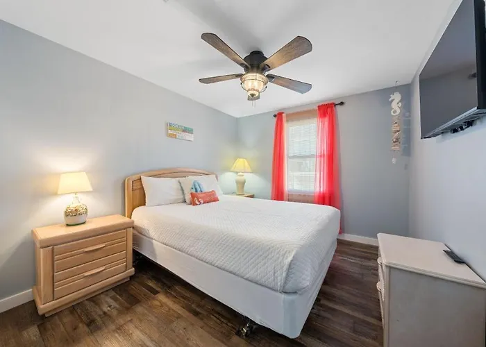 Beachside Charmer By Youngs Suncoast *