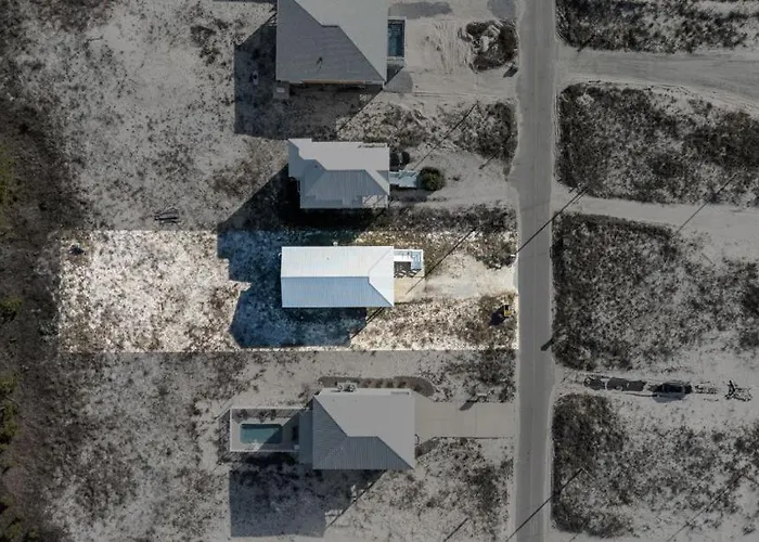 Beachside Charmer By Youngs Suncoast * Gulf Shores